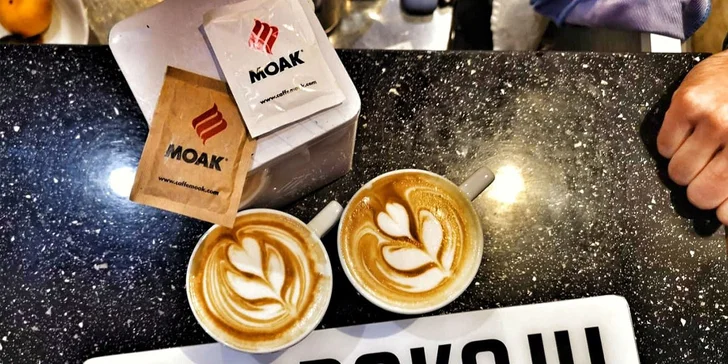 Dortík a káva dle výběru pro 1 či 2 mlsouny: Cheesecake, Sacher a další laskominy