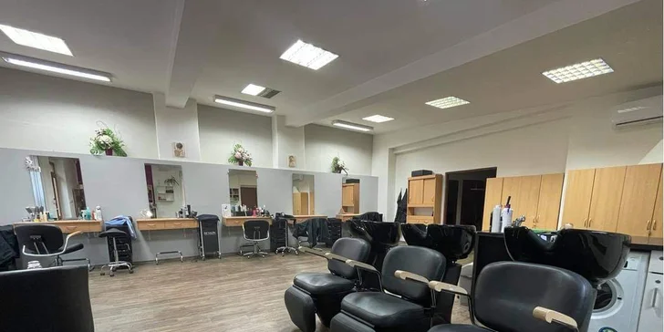 Vlasy jako nové: aplikace brazilského keratinu pro všechny délky vlasů