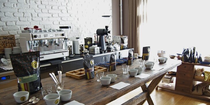 Vycházka po slavných kavárnách s výkladem a degustací 10 druhů výběrových káv