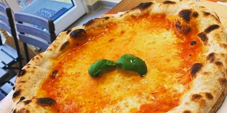 Pochutnejte si jako v Itálii: 1 či 2 pizzy o průměru 35 cm od rodilého Itala