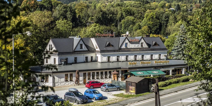 Hotel s pivovarem v Krkonoších: snídaně či polopenze, možnost exkurze i romantické večeře