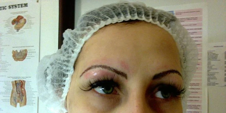 Permanentní make-up: horní i dolní oční linky, pudrové obočí, microblading či rty