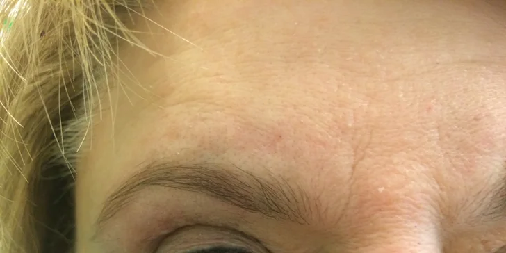 Permanentní make-up: horní i dolní oční linky, pudrové obočí, microblading či rty