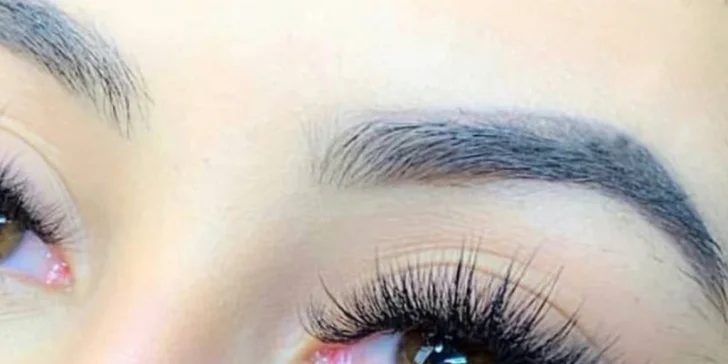 Barvení a laminace obočí, lash lifting a výživa řas