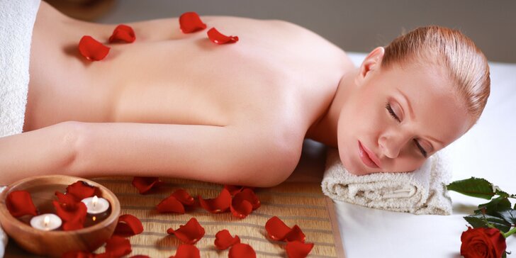 Relax pro muže i ženy: 70minutová masáž dle výběru a aroma lázeň nohou