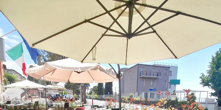 Dovolená pro pár i rodinu na břehu Lago di Garda: snídaně, wellness i kola