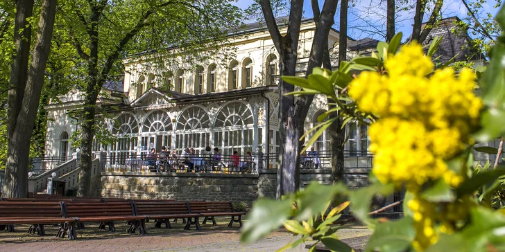 Pobyt v lázních Darkov s plnou penzí, bazénem i vířivkou a procedurami dle výběru