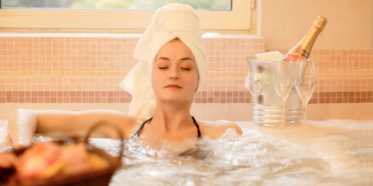 4* relaxace v Karlových Varech: polopenze, wellness i procedury