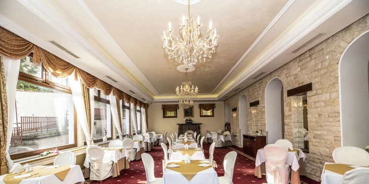 4* relaxace v Karlových Varech pro 1 nebo 2 osoby: snídaně či polopenze, wellness i procedury