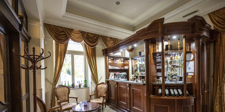 4* relaxace v Karlových Varech: polopenze, wellness i procedury
