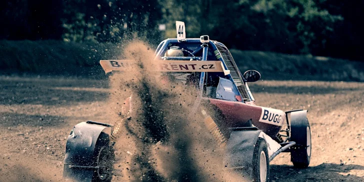 Adrenalinová jízda i celý den v závodní buggy: palivo, profi trať a instruktáž od mistra ČR