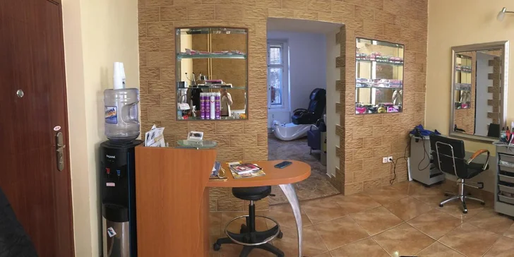 Kompletní kadeřnické balíčky pro ženy: střih a ombré, barva i balayage