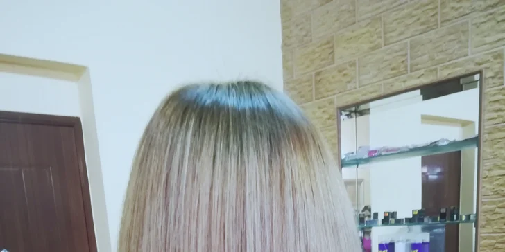 Kompletní kadeřnické balíčky pro ženy: střih a ombré, barva i balayage