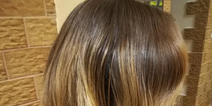 Kompletní kadeřnické balíčky pro ženy: střih a ombré, barva i balayage