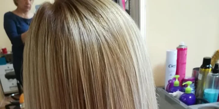 Kompletní kadeřnické balíčky pro ženy: střih a ombré, barva i balayage