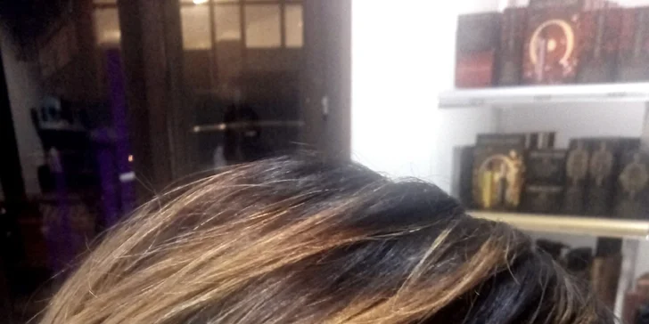 Kadeřnický střih s možností melíru, ombré nebo balayage pro všechny délky vlasů
