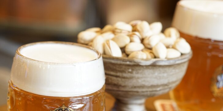 Posezení u piva až pro 8 osob: degustace v pivovaru Victor a odnos 2–8 litrů domů