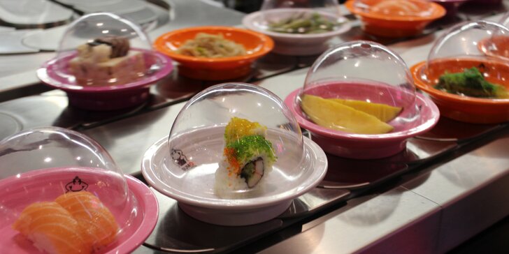 Snězte, co můžete: 1,5 hodiny running sushi pro 1 osobu, všední dny přes den i večer