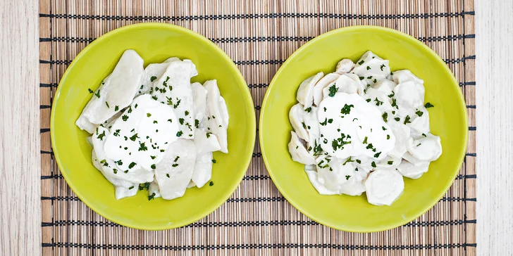 2chodové ukrajinské menu: Boršč a pelmeně nebo varenyky dle výběru