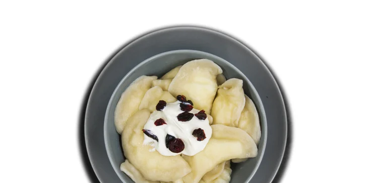 2chodové ukrajinské menu: Boršč a pelmeně nebo varenyky dle výběru