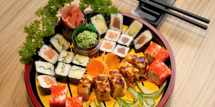 Pestré a efektně servírované sushi sety v centru Brna: 29–64 ks vč. smažených