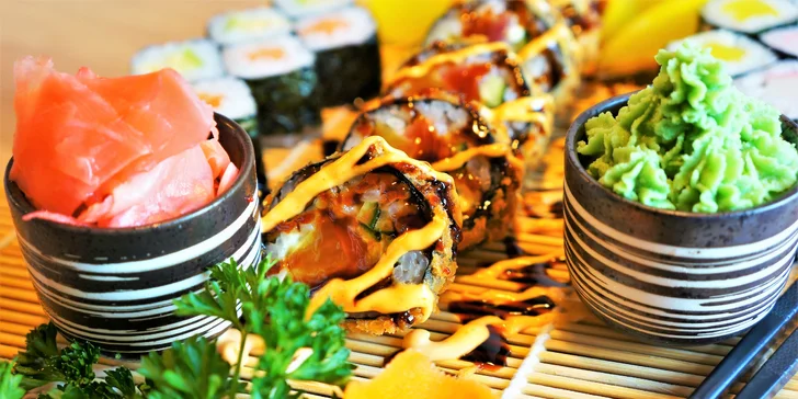 Pestré a efektně servírované sushi sety v centru Brna: 22–64 ks vč. smažených