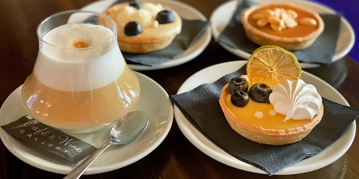 Káva podle výběru z 10 druhů a tartaletka nebo prosecco pro 1 i 2 osoby