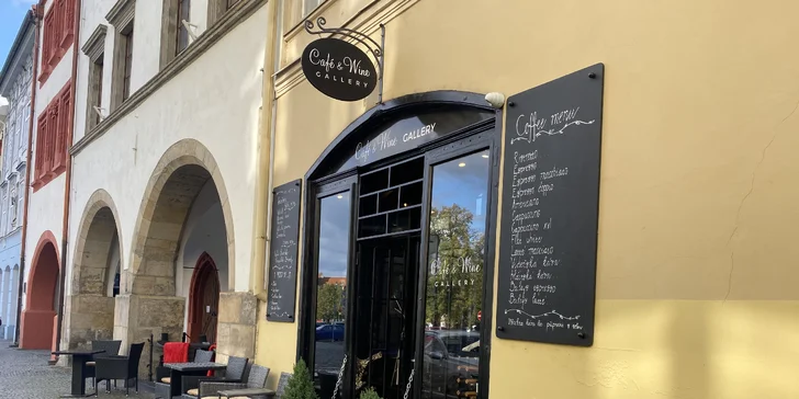 Káva podle výběru z 10 druhů a tartaletka nebo prosecco pro 1 i 2 osoby