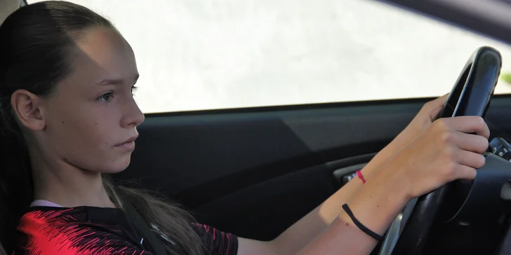 Pro budoucí šoféry: I-legální autoškola pro děti od 12 do 17 let