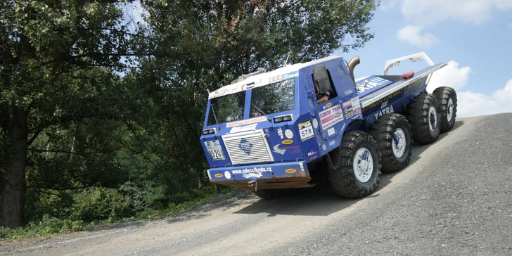 Šlápněte na to: otevřené vouchery na adrenalinové automobilové zážitky