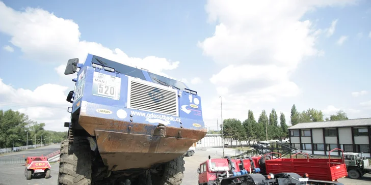 15–60 minut jízdy v kabině giganta Tatra 813 8x8 Truck Trial