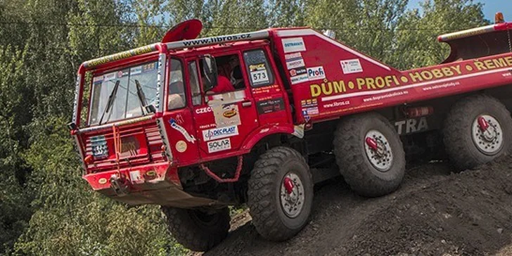 30minutová jízda ve speciálu Tatra 813 8X8 Truck Trial včetně paliva