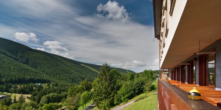Romantika ve Špindlu: 3-4 dny s wellness, polopenzí a aktivitami pro dva