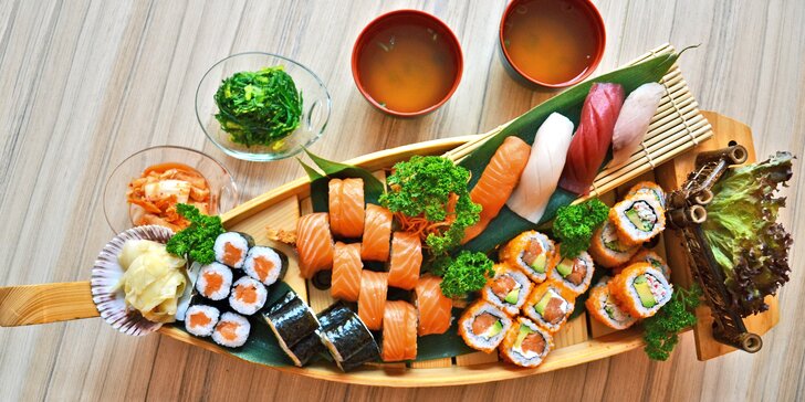 Pro milovníky asijské kuchyně: sushi sety s polévkou i salátem