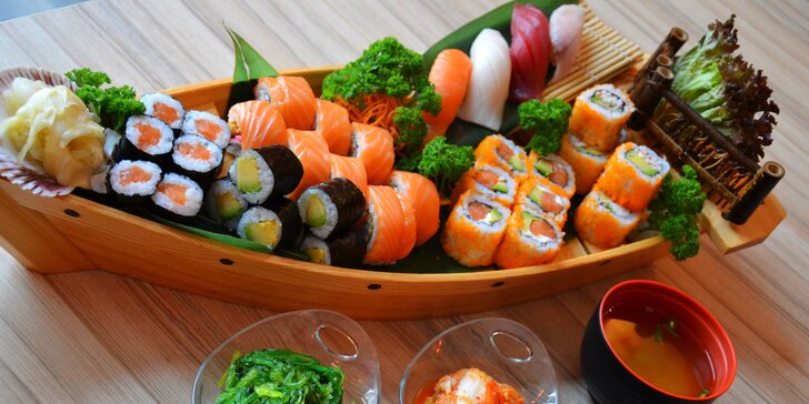 Pro milovníky asijské kuchyně: sushi sety s polévkou i salátem, 18–36 ks