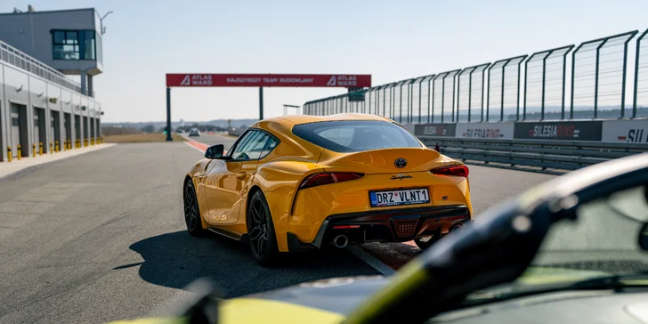 Jízda na okruhu v Toyotě GR Supra: 2 nebo 4 kola spolujízdy či řízení