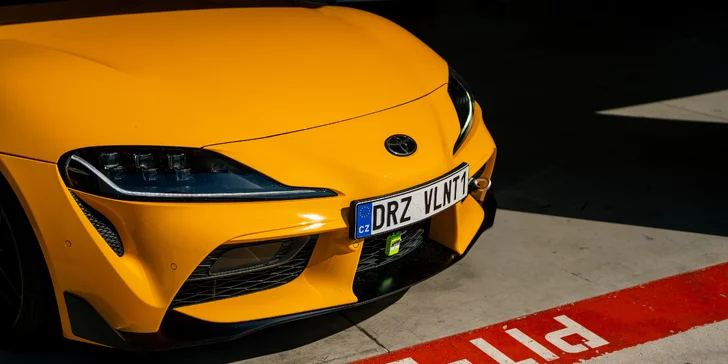 Jízda na okruhu v Toyotě GR Supra: 2 nebo 4 kola spolujízdy či řízení
