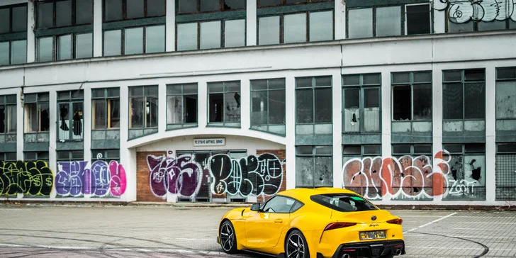 Půjčení sporťáku Toyota GR Supra na 12, 24 nebo 48 hodin: předání možné v 5 městech