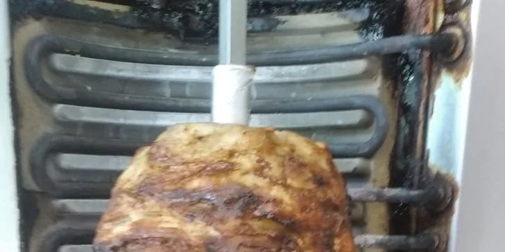 Pizza o průměru 32 či 45 cm nebo kebab dle výběru na odnos s sebou