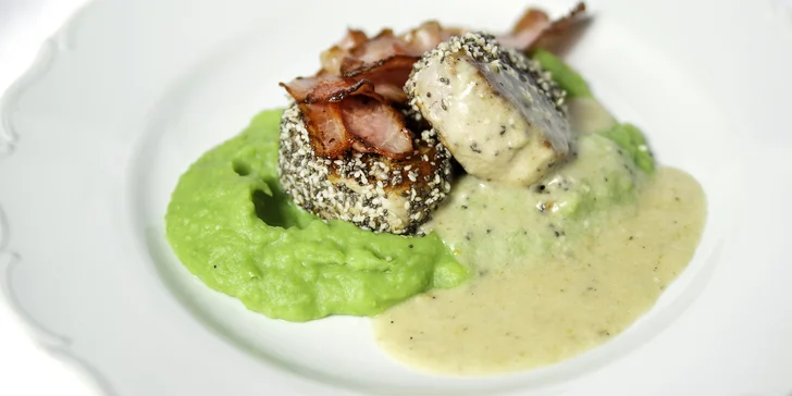 Romantické čtyřchodové menu i se sektem a výzdobou: masové nebo vege