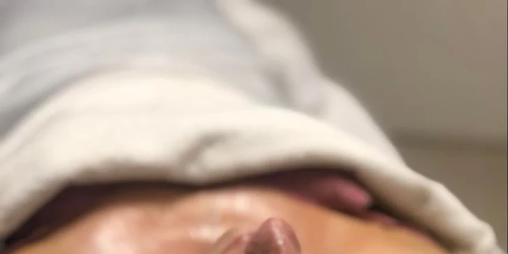 Kosmetické ošetření pleti dle výběru včetně úpravy obočí