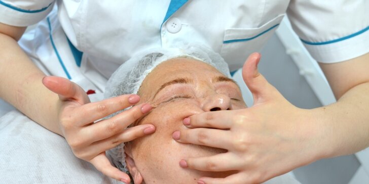 Ta pravá péče o vaši pleť a záda: kosmetické ošetření dle výběru nebo liftingová masáž