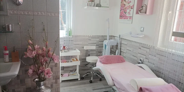 Kosmetické balíčky: základní, omlazující i liftingové ošetření nebo peeling