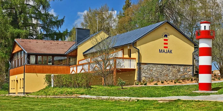 Oddych na Lipně: pobyt v hotelu či penzionu s jídlem i vstupem do moderního wellness