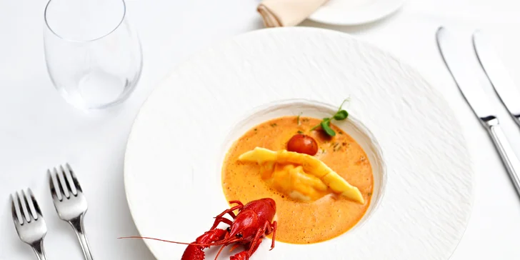 3–6 chodů pro dva ve vyhlášeném restaurantu Ungelt: pražma či jehněčí, mušle svatého Jakuba, créme brulée