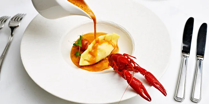 3–6 chodů pro dva ve vyhlášeném restaurantu Ungelt: pražma či jehněčí, mušle svatého Jakuba, créme brulée