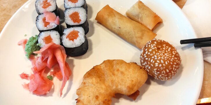 2 hodiny neomezené konzumace asijských pokrmů a specialit: wok, sushi i grill