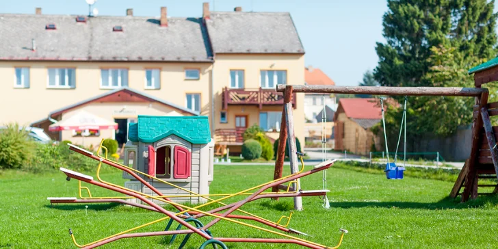Až 15denní dovolená na Lipně: snídaně nebo polopenze, výlety i sport