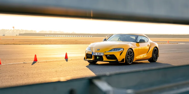 Jízda na okruhu v Toyotě GR Supra: 2 nebo 4 kola spolujízdy či řízení