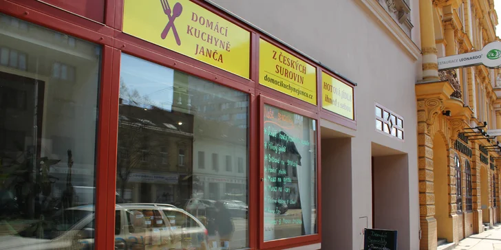 Domácí jablečné dobroty: 1 nebo 2 l moštu i balíček sušených jablek